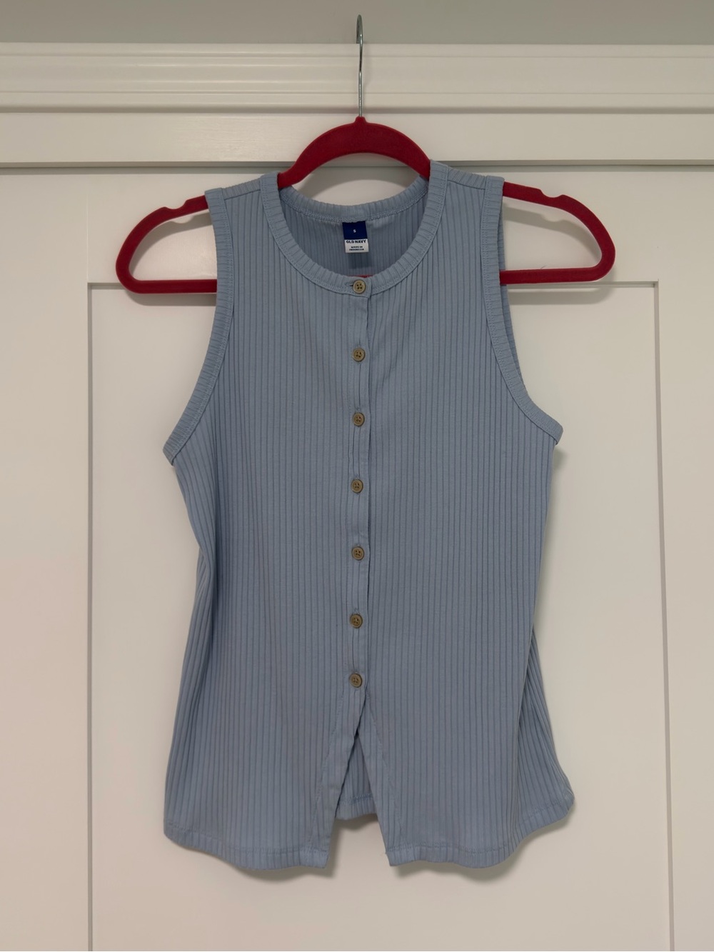 Ribbed Button-Front Sleeveless Top